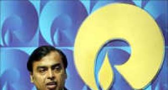 RIL to invest Rs 1 lakh cr in core business