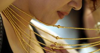 Gold SMUGGLING  likely to rise 40% this year