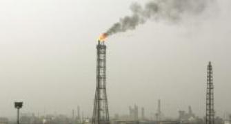 Oil Min blocks PSUs buying Gujarat Gas stake