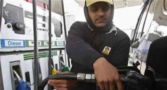 Remove subsidy on diesel, LPG by 2016: Kelkar