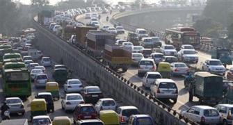 Government's NEW plan to de-clog the roads