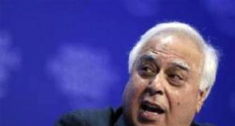 Sibal approves Rs 104 cr penalty on Vodafone