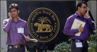 Retired bankers in demand as India Inc looks for licence