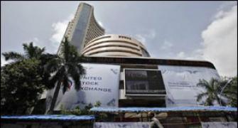 Sensex jumps 227 points as rate-cut hopes aid