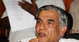Bansal woos private players for rail projects