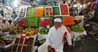 Inflation, polls to determine economic outlook for 2014
