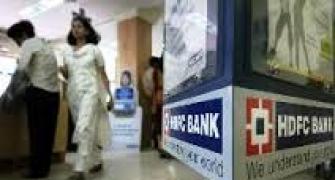 HDFC Bank scrip tanks 4% as RBI restricts FII purchases