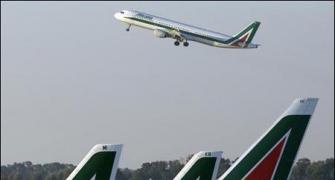 Air France-KLM in advanced talks to buy Alitalia