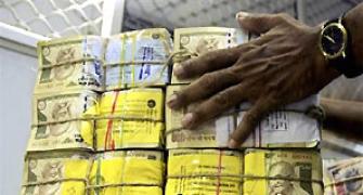 FIIs pull out Rs 8,500 cr from debt market in 2 weeks
