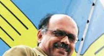 SBI to auction Gopinath's assets to recover dues