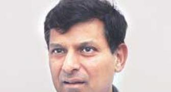 No sovereign bond issue: Raghuram Rajan