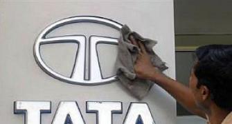 Tata Motors shares surge 5% as earnings beat estimates