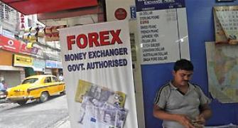 Global forex probe ensnares a dozen large banks