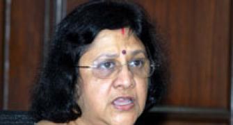 Arundhati Bhattacharya becomes 1st woman to head SBI