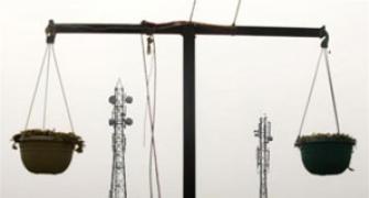 Spectrum auction takes off on 8th day