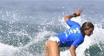 'Beach row' continues, as Vinod Khosla keeps California surfers away