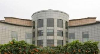 Ranbaxy suspends shipments from 2 plants; shares down over 2%