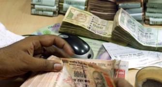 Factors that can arrest rupee fall