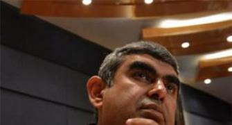 Sikka connects with Infosys staff