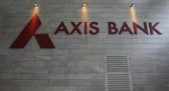 Govt sells Axis Bank stake for over $900 mln, say sources