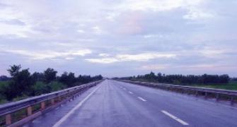 E-tolling on Delhi-Mumbai highway starts on Friday