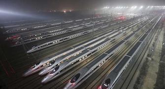 Chinese bullet trains set a new world record