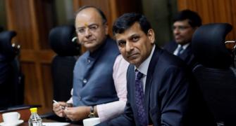 Is it right to curb RBI governor's autonomy?