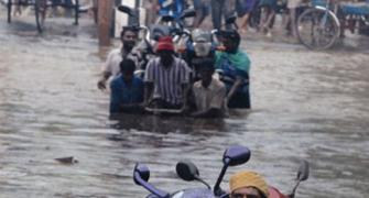 IT, auto majors suspend operations in flood-hit Chennai