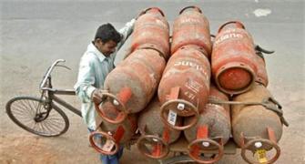 Earning over Rs 10 lakh/year? Then forget subsidised LPG