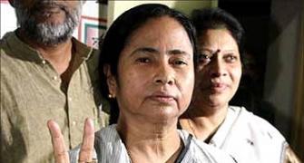 Mamata takes on EC over showcause: People will showcause EC on May 19