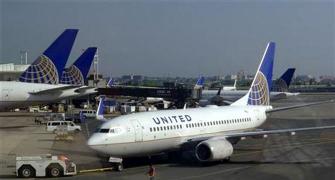 Computer glitch halts United Airlines flights for two hours