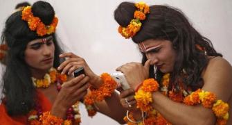 For first time in 20 years, Indian mobile phone sales drop