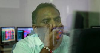 Foreign investors sell record amount of Indian shares in August