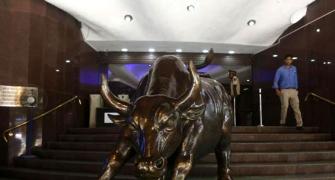FPIs remain bullish on markets, pour in Rs 7,600 cr in April