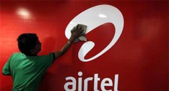Bharti Airtel to buy Videocon's spectrum for Rs 4,428 crore
