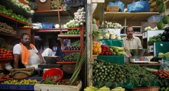 Inflation to stay below RBIs target of 4%: Survey