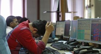 Heavy selling in IT stocks drags markets down