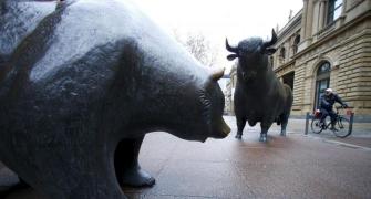 In 2018 will the markets see a bull run or be in a bear hug?