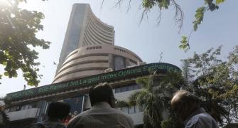 Sensex pares early gains, ends up 90 points