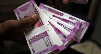 Is govt planning to phase out Rs 2000 notes?