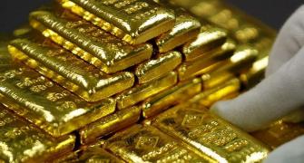 Fall in gold price opens up window for investors