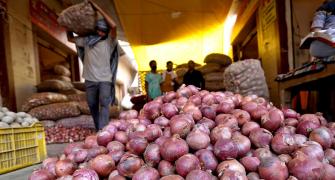Govt imposes stock limits to curb onion prices