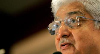 Azim Premji donated Rs 27 cr per day in FY21!