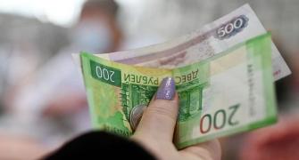 Ruble becomes best-performing currency in March