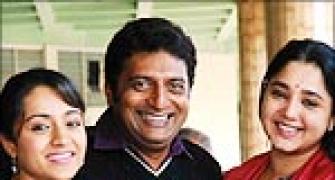 Prakash Raj to direct Abhiyum Naanum in Kannada