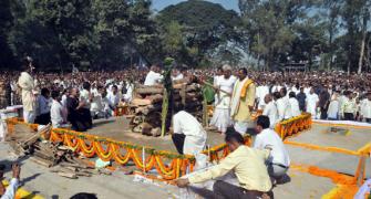 PIX: Bhupen Hazarika cremated, fans pay respects