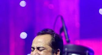 Watching Rahat Fateh Ali Khan perform in concert