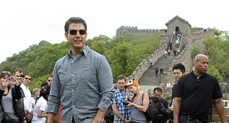 PIX: Tom Cruise visits the Great Wall of China