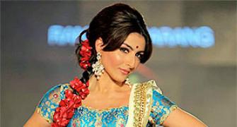 Soha Ali Khan to romance Sunny Deol
