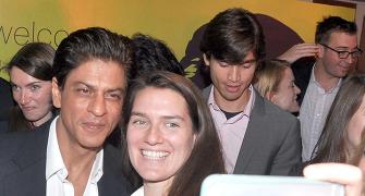IMAGE: Shah Rukh's day out with Stanford students